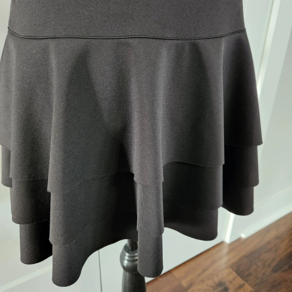🍉 Black Skirt / Skort - Picture 3 of 4
